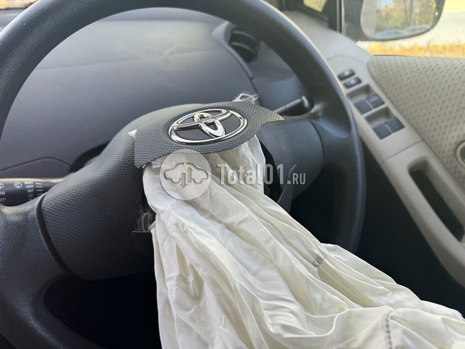 Фото Toyota Vitz 120