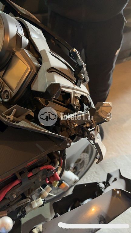 Фото Yamaha FZS1000 12