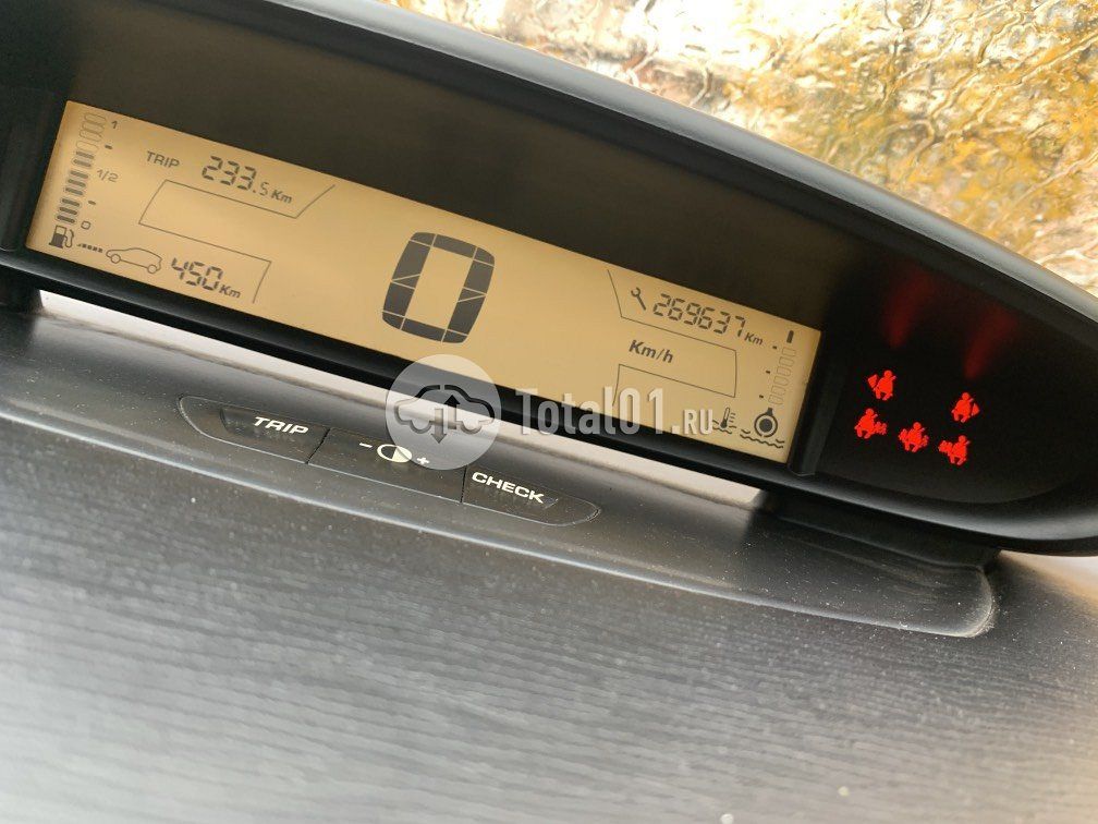 Фото Citroen C4 28