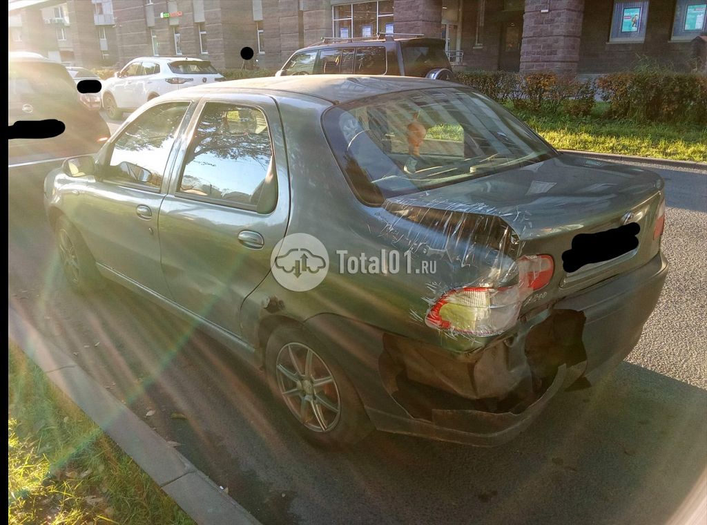 Фото FIAT Albea 8