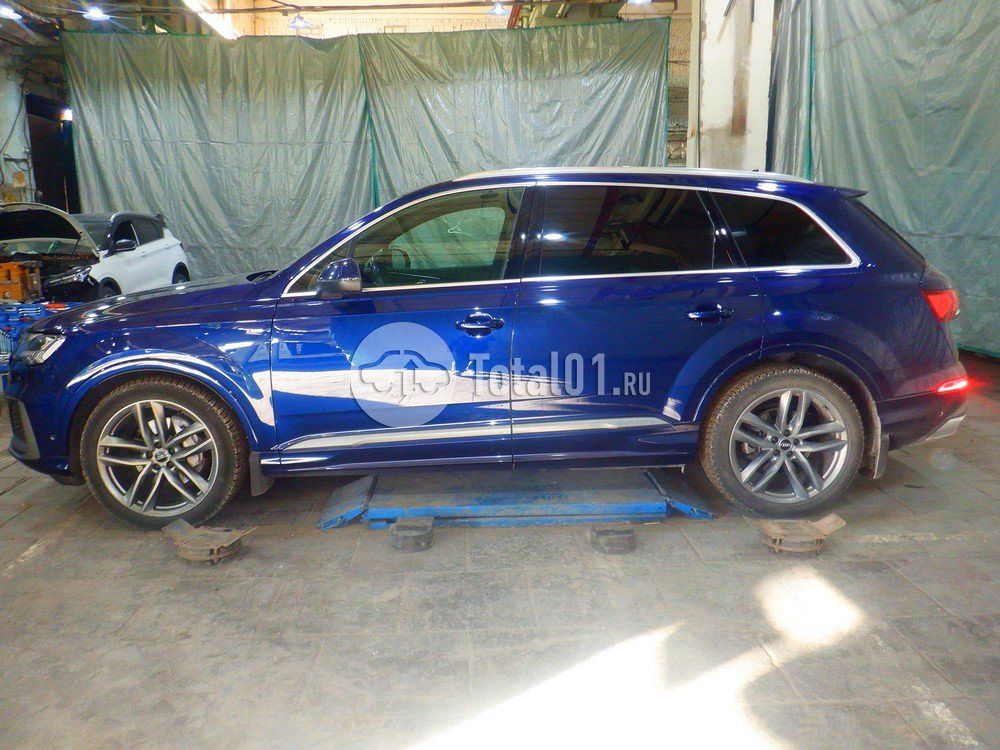 Фото Audi Q7 6
