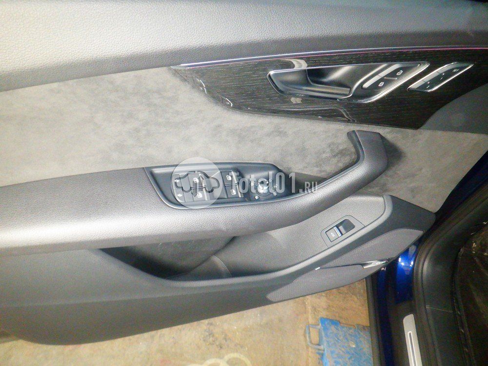 Фото Audi Q7 38