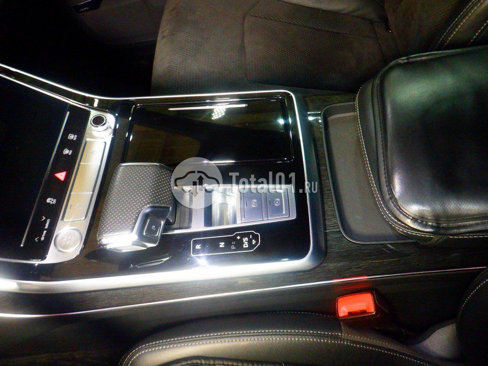 Фото Audi Q7 48