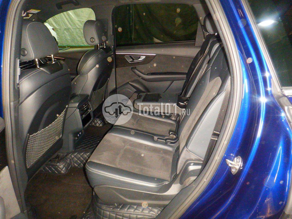 Фото Audi Q7 64