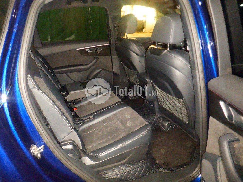 Фото Audi Q7 88