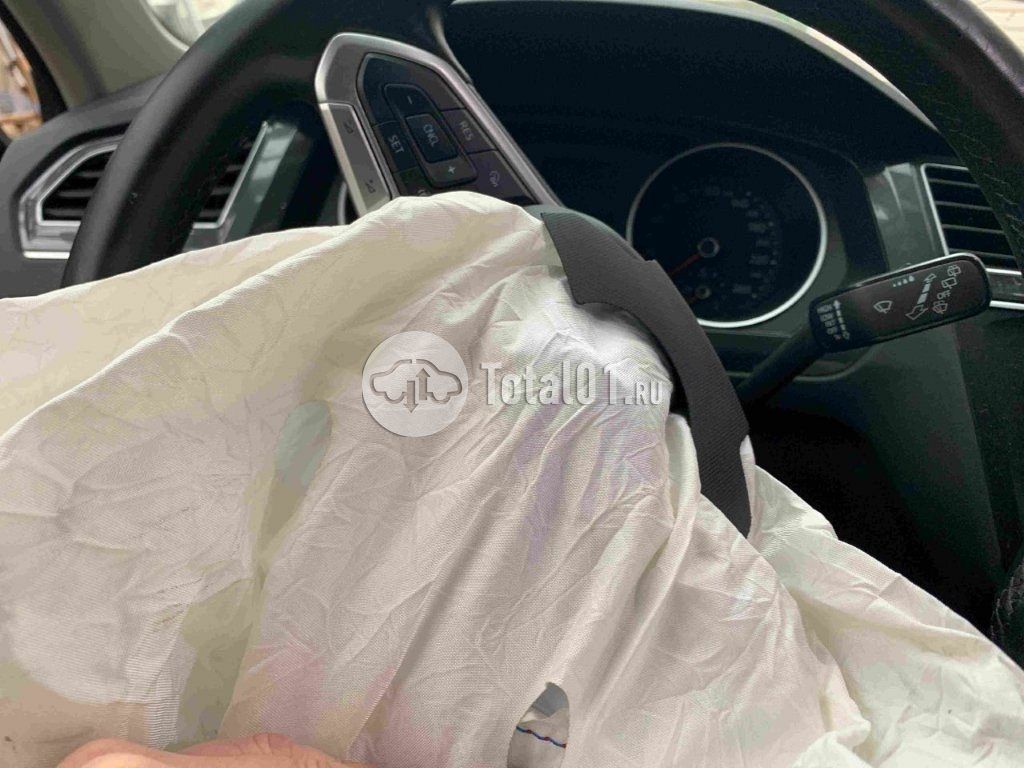 Фото Volkswagen Tiguan 590