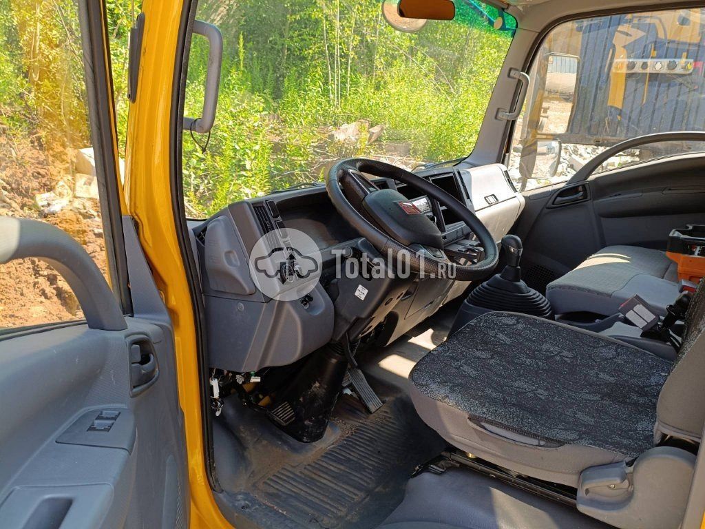 Фото Isuzu Elf (N-series) 38