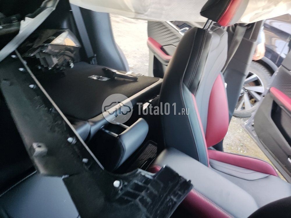 Фото Geely Coolray 34