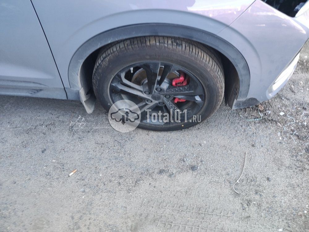 Фото Geely Coolray 72
