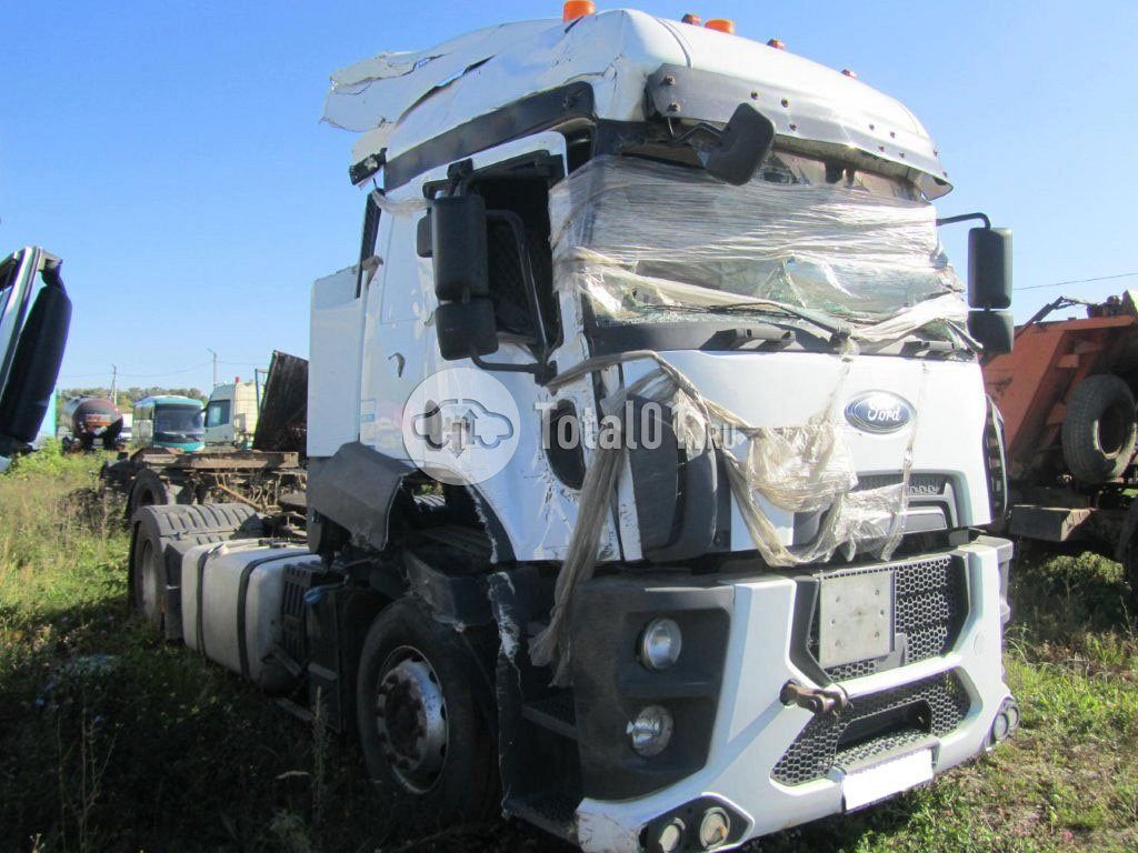 Фото Ford Cargo 80