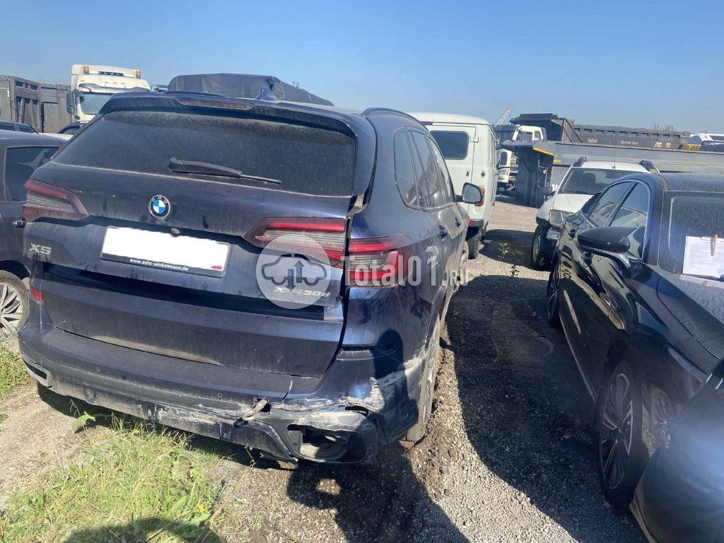 Фото BMW X5 4