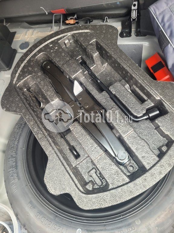 Фото Geely Coolray 76