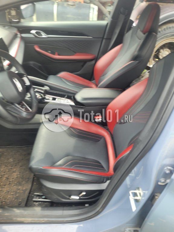 Фото Geely Coolray 102