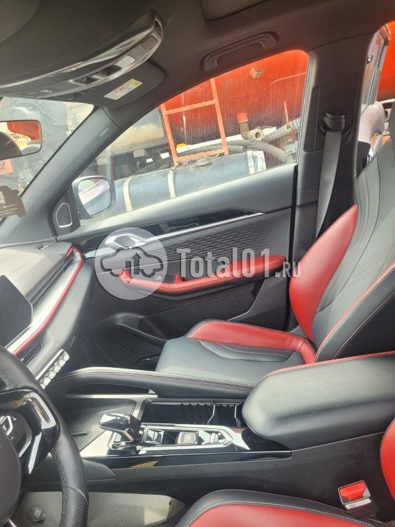 Фото Geely Coolray 114