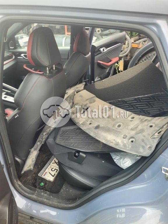 Фото Geely Coolray 130