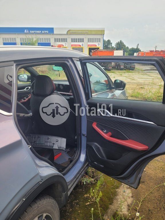 Фото Geely Coolray 146
