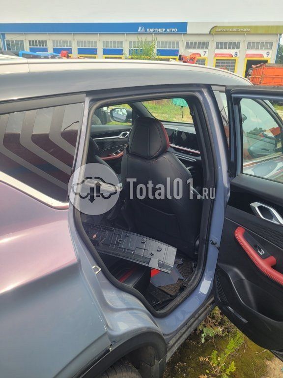 Фото Geely Coolray 148