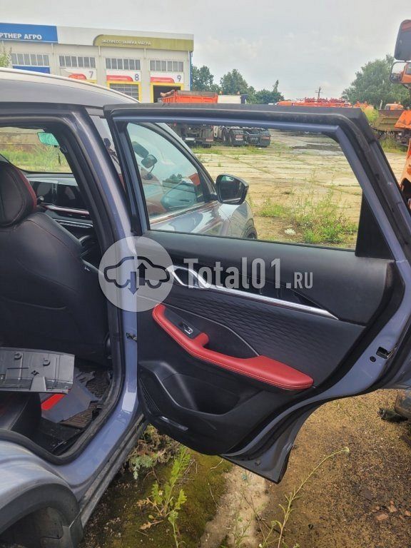 Фото Geely Coolray 152