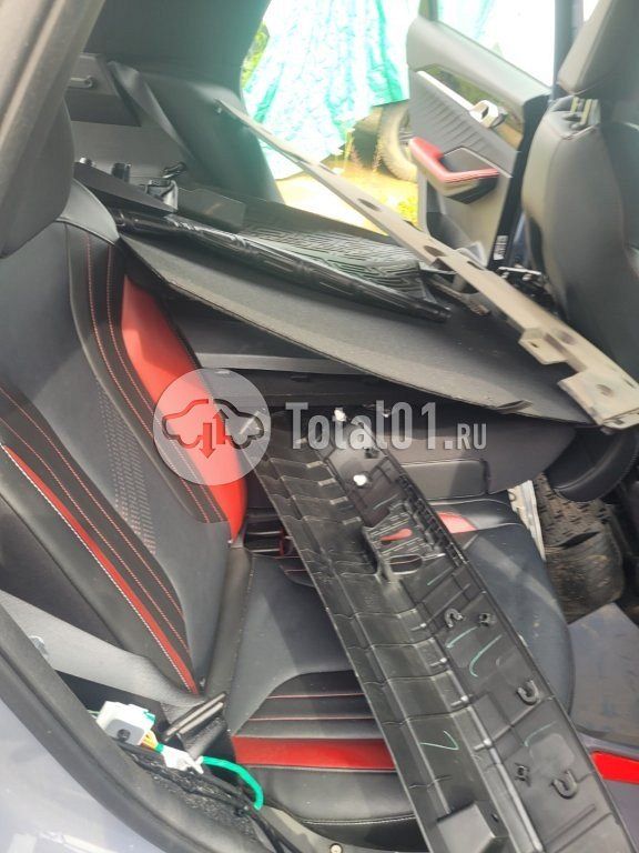 Фото Geely Coolray 162