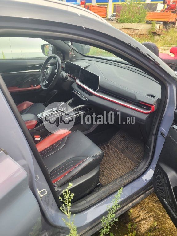 Фото Geely Coolray 166