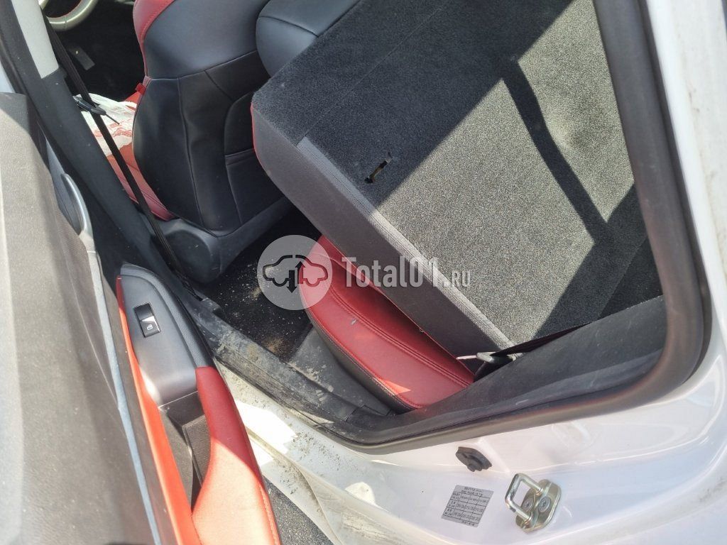 Фото Changan Eado 38