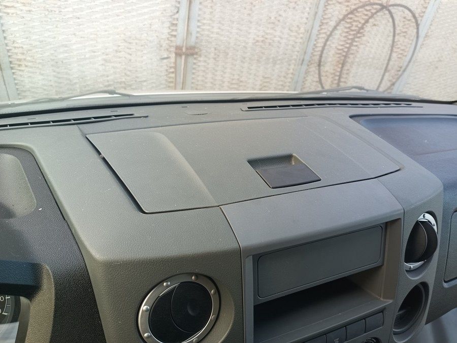 Фото ГАЗ А21R32 104