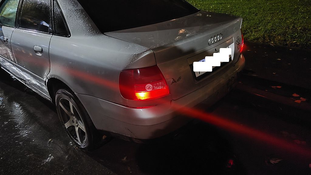 Фото Audi A4 4