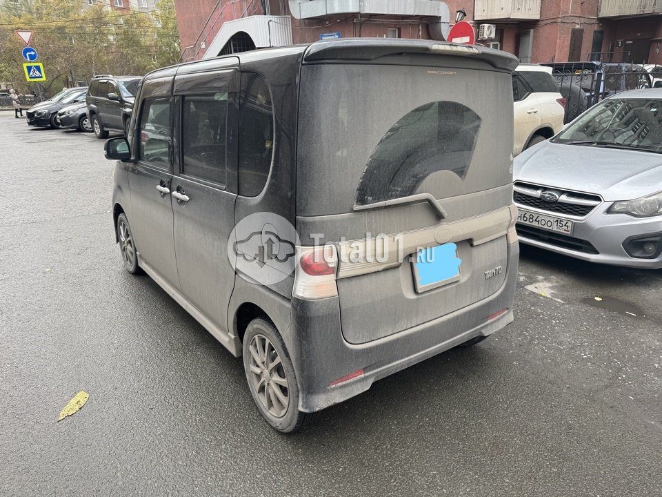Фото Daihatsu Tanto 60