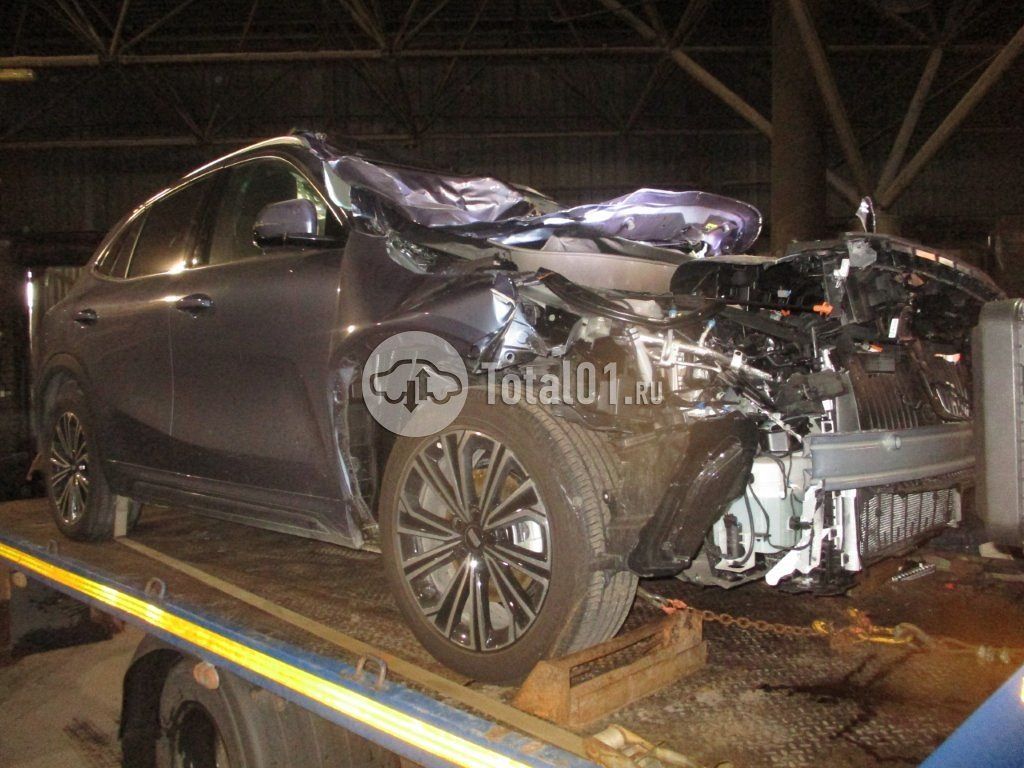 Фото Geely EX5 12