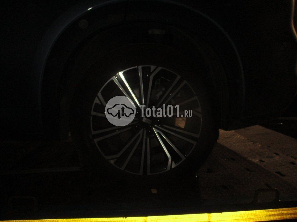 Фото Geely EX5 16