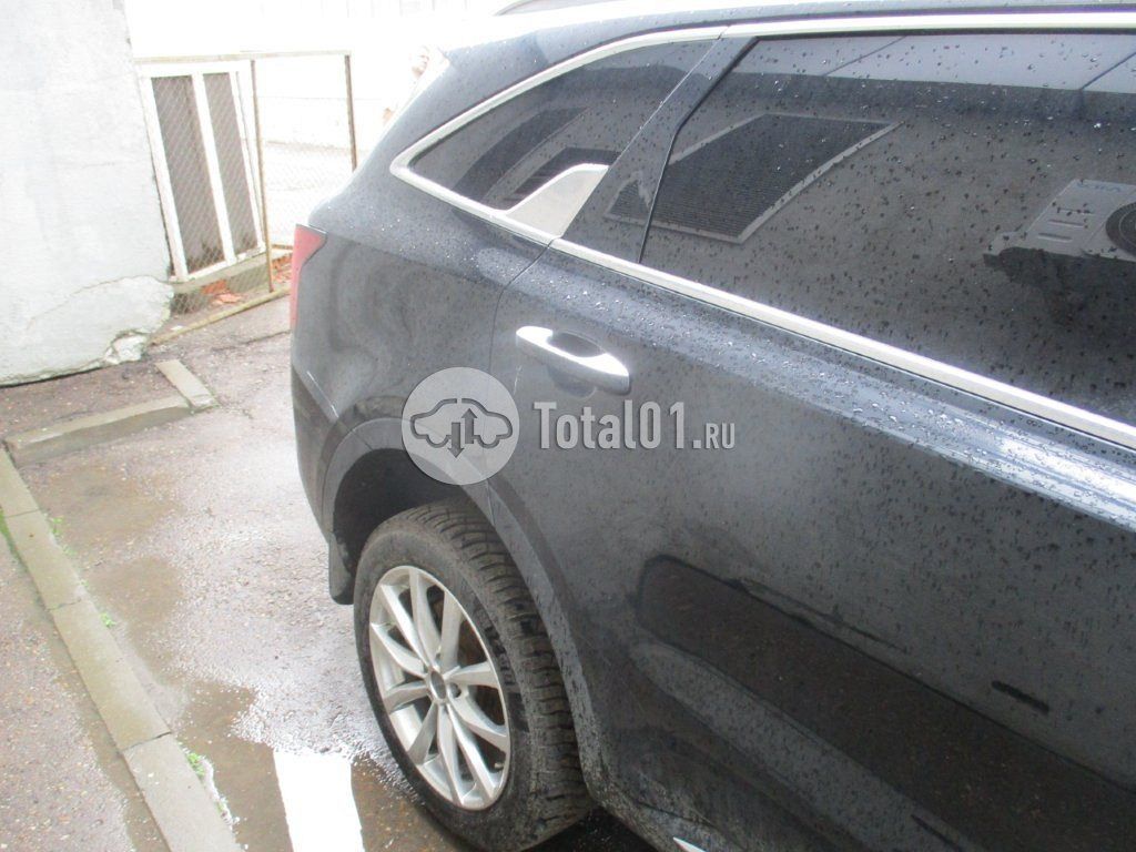 Фото KIA Sorento 26