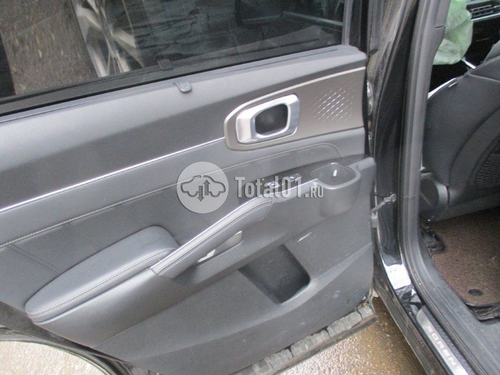 Фото KIA Sorento 86