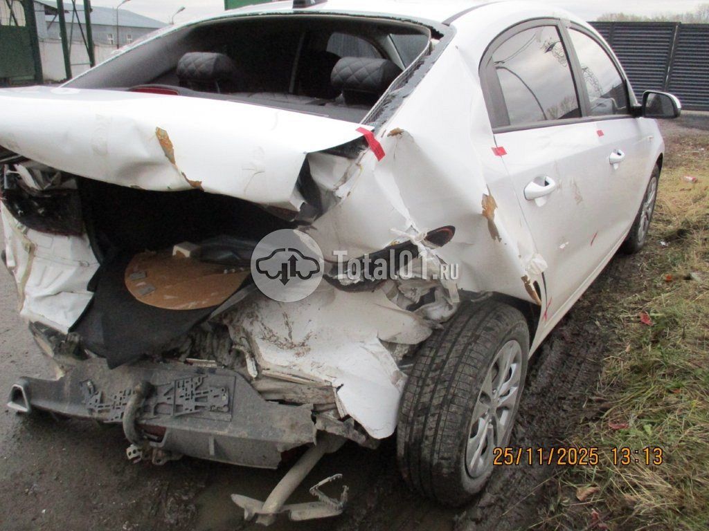 Фото KIA Rio 38
