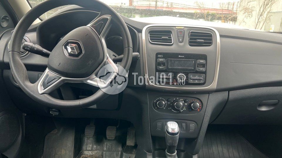 Фото Renault Logan 14