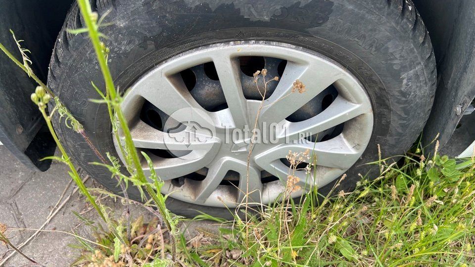 Фото Renault Logan 42