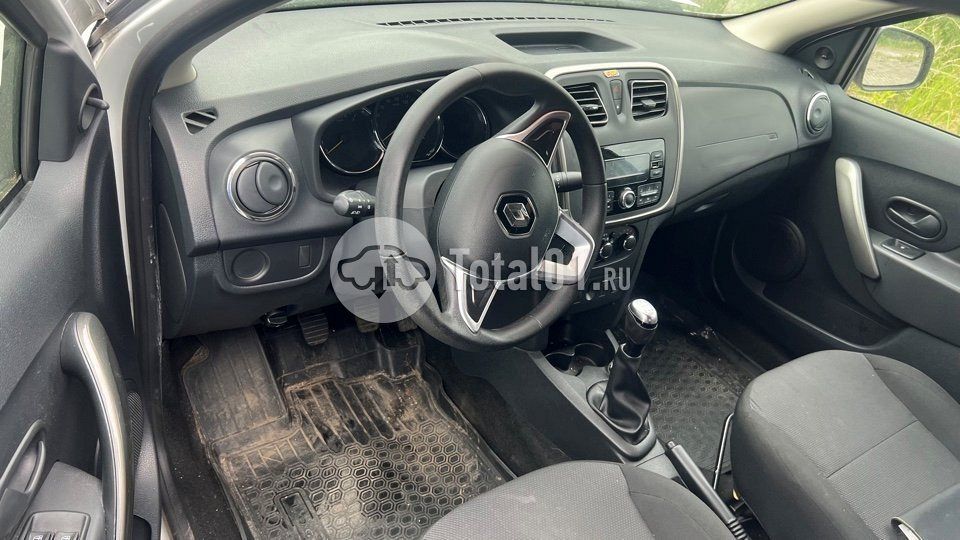 Фото Renault Logan 66