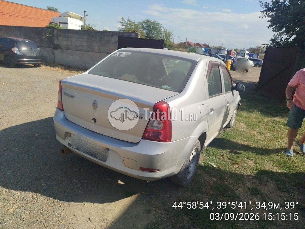 Фото Renault Logan 8