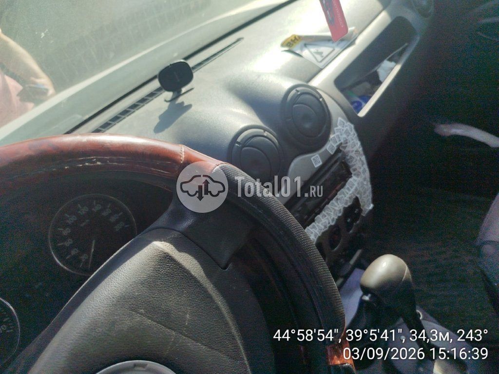 Фото Renault Logan 22