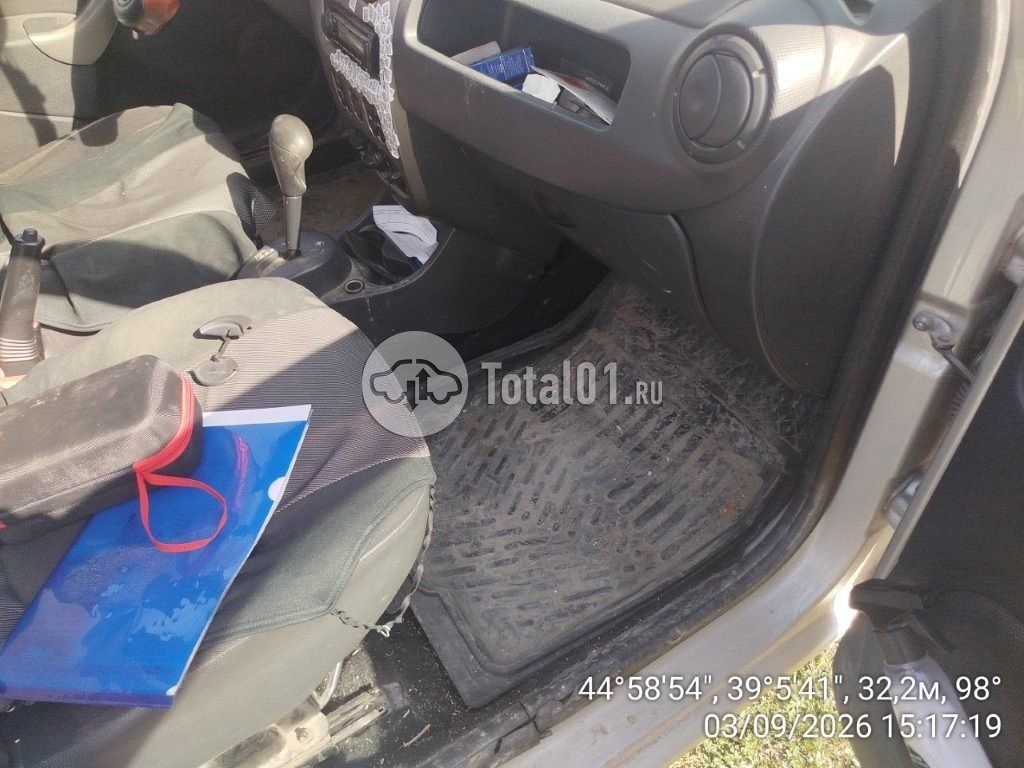 Фото Renault Logan 36