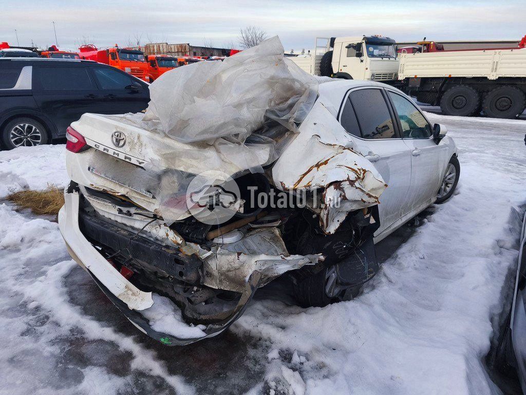 Фото Toyota Camry 4