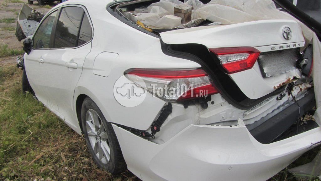 Фото Toyota Camry 28