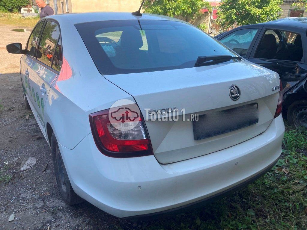 Фото Skoda Rapid 12