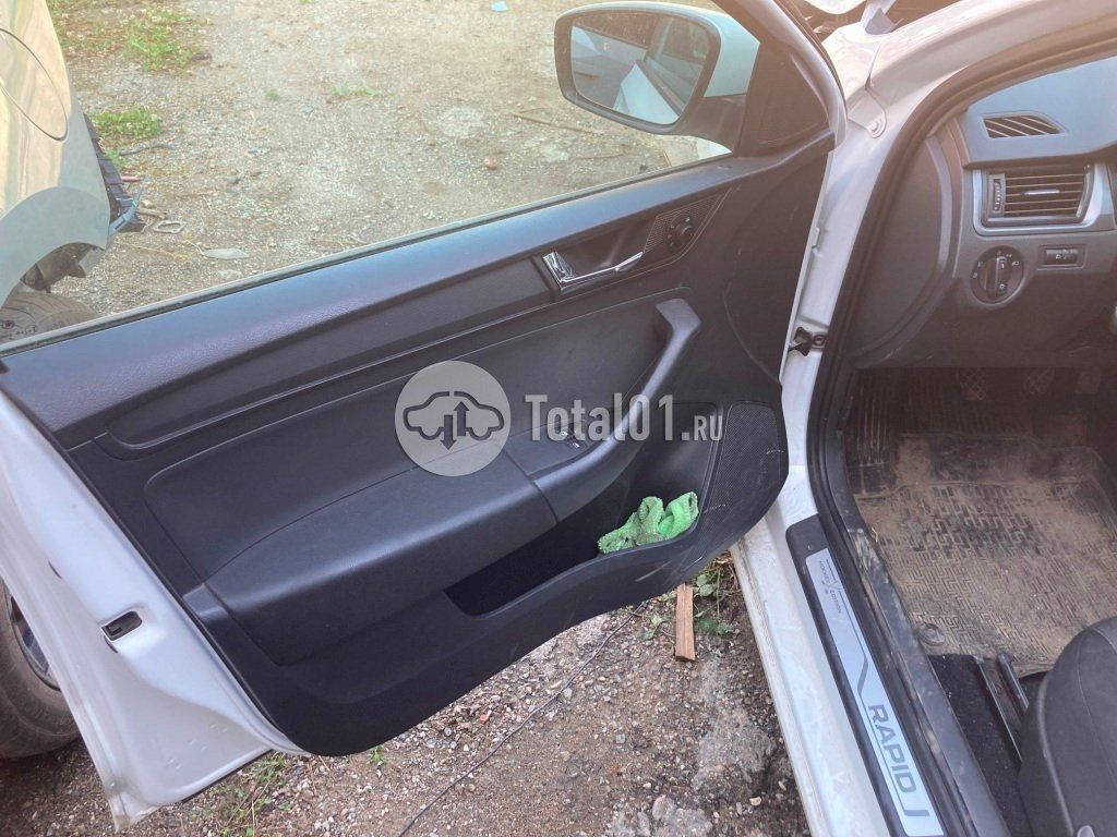 Фото Skoda Rapid 220