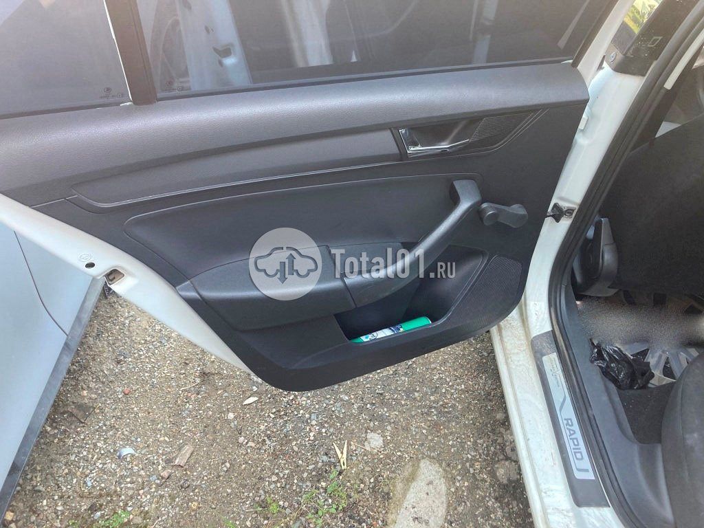 Фото Skoda Rapid 238