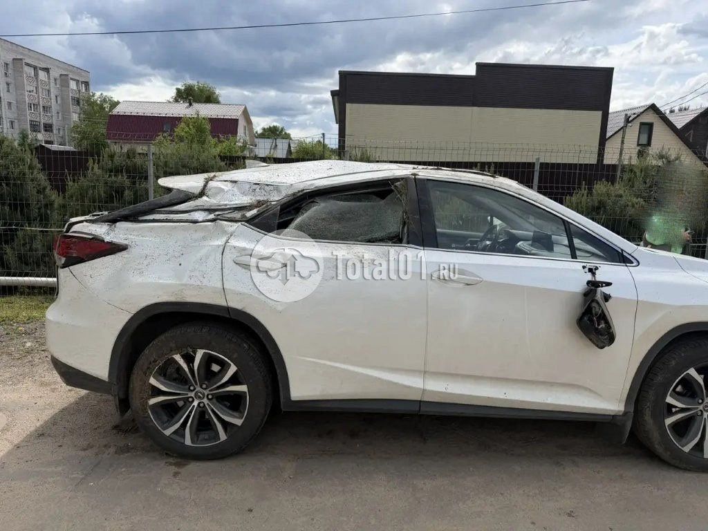 Фото Lexus RX 108
