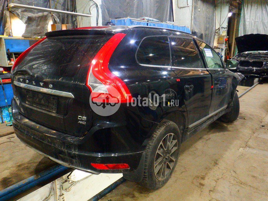 Фото Volvo XC60 16
