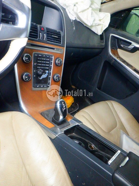 Фото Volvo XC60 88