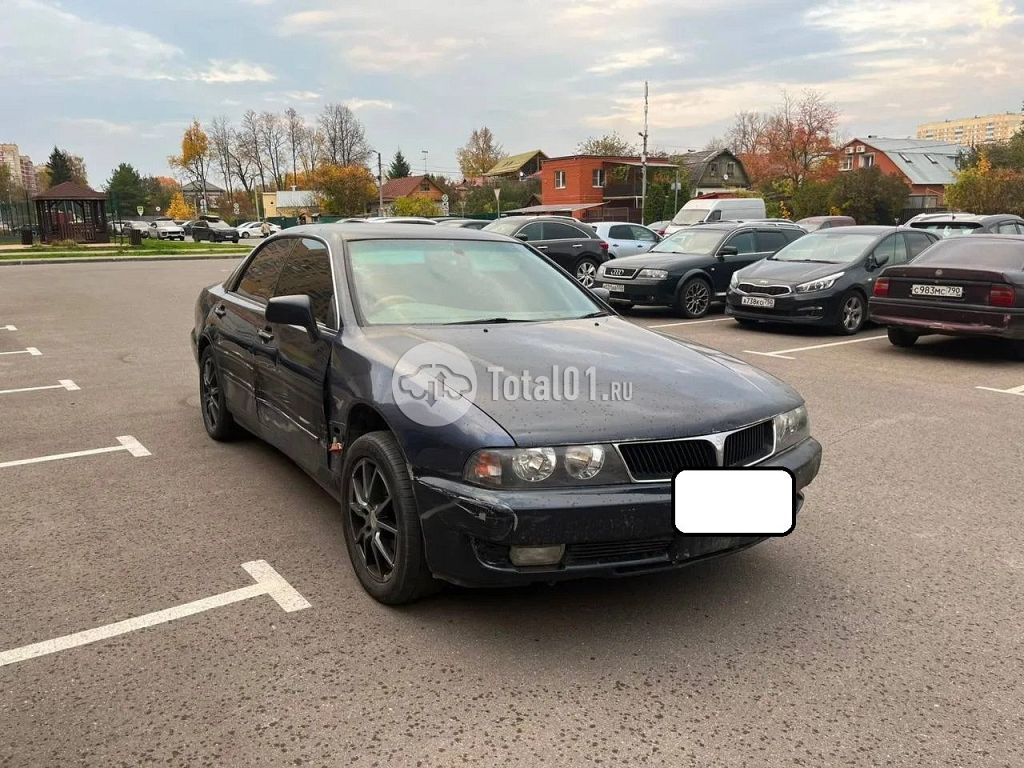 Фото Mitsubishi Diamante 34