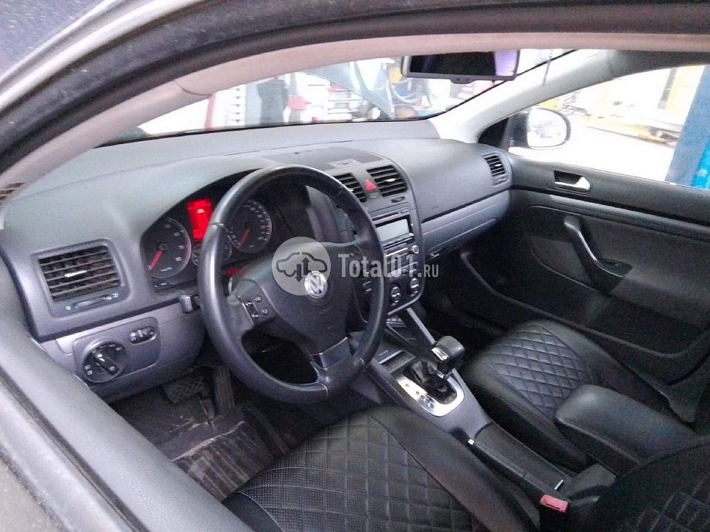 Фото Volkswagen Jetta 16