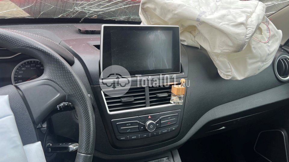 Фото FAW BESTURN X40 18